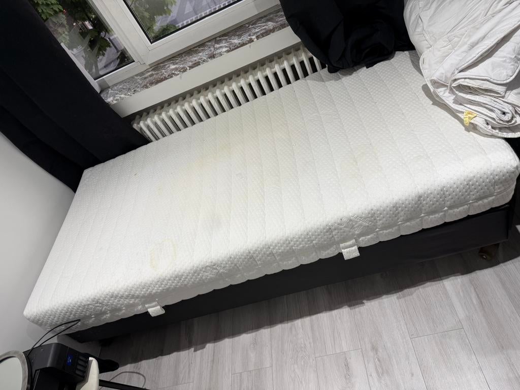 Lit 140x200, Maison & Meubles, Chambre à coucher | Matelas & Sommiers, Enlèvement, Utilisé, Sommier, 200 cm