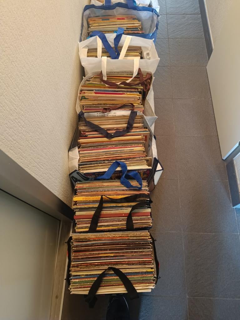 Lp's 1 lot van ongeveer 1400/1500 stuks, Cd's en Dvd's, Ophalen