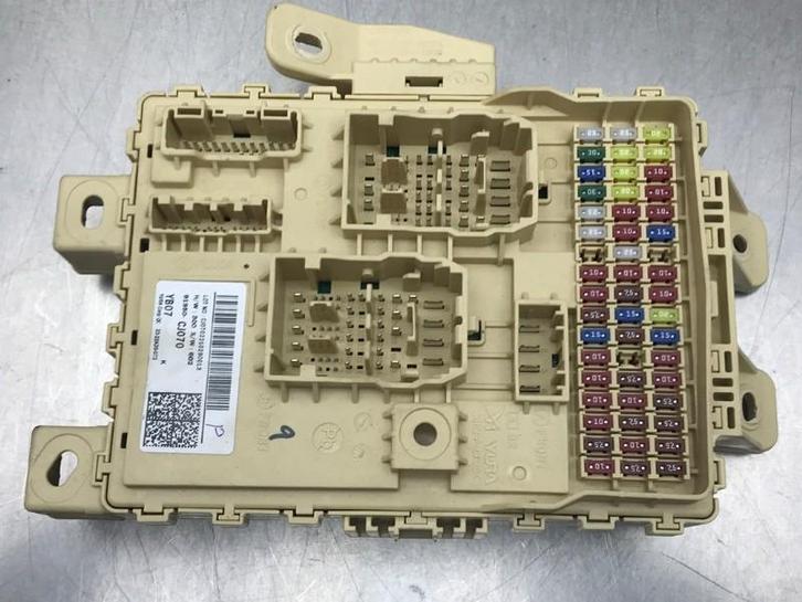 ZEKERINGKAST Kia Sportage (NQ5) (01-2021/-) (|91950CJ070|), Auto-onderdelen, Elektronica en Kabels, Kia, Gebruikt