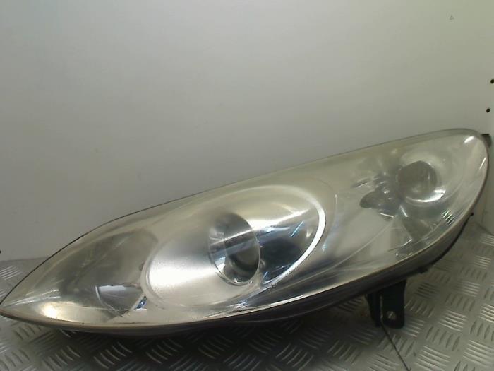 Phare gauche d'un Peugeot 407, Autos : Pièces & Accessoires, Éclairage, Peugeot, Utilisé, 3 mois de garantie, Enlèvement ou Envoi