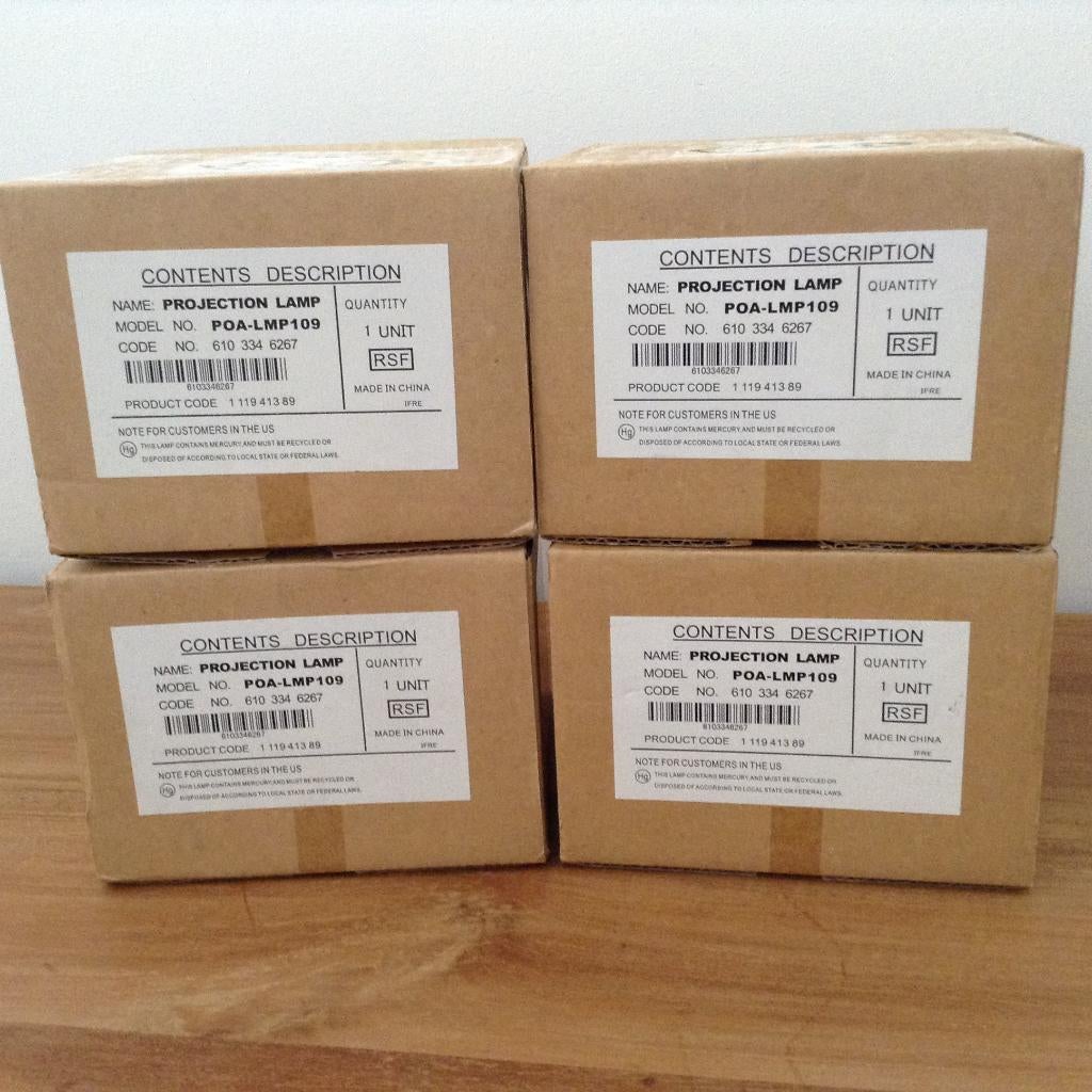 4 Nieuw Panasonic lamp POA-LMP109, Ophalen of Verzenden, Nieuw