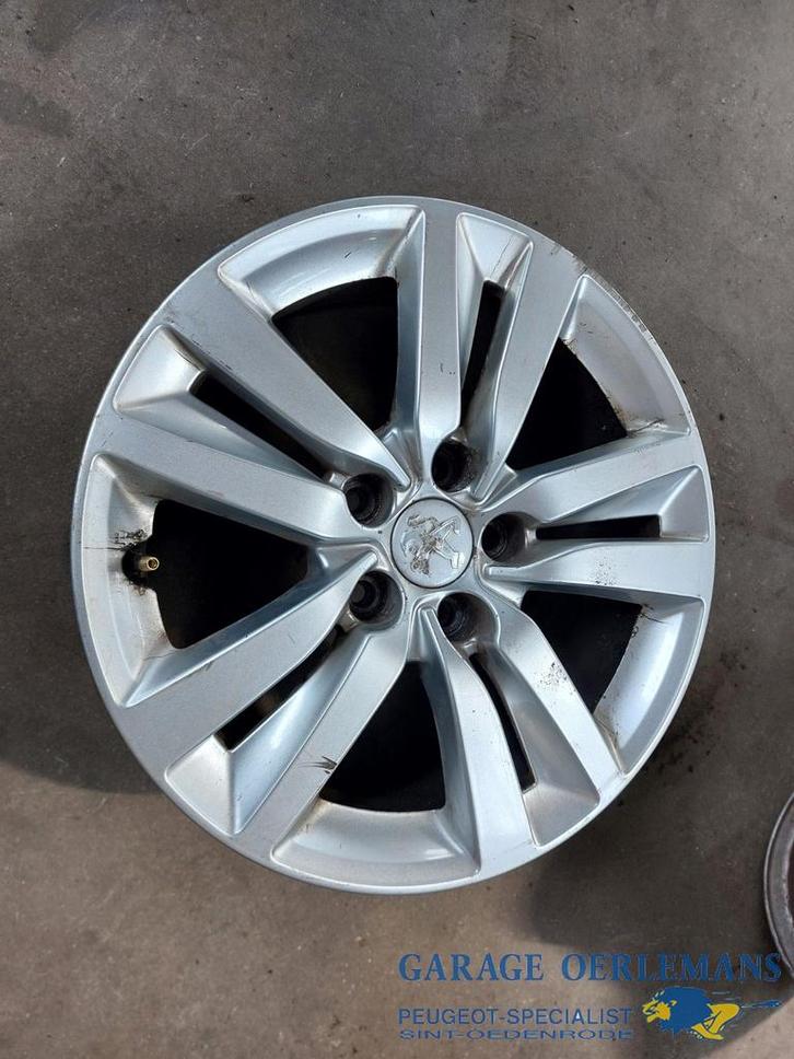 lichtmetalen velg 16 inch peugeot 308 sw 1.6 hdi, Auto-onderdelen, Banden en Velgen, Band(en), Personenwagen, Gebruikt, ARN erkend