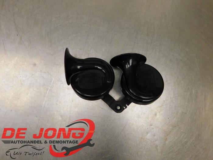 Klaxon d'un Tesla Model 3, Autos : Pièces & Accessoires, Électronique & Câbles, Autres marques automobiles, Utilisé, 3 mois de garantie