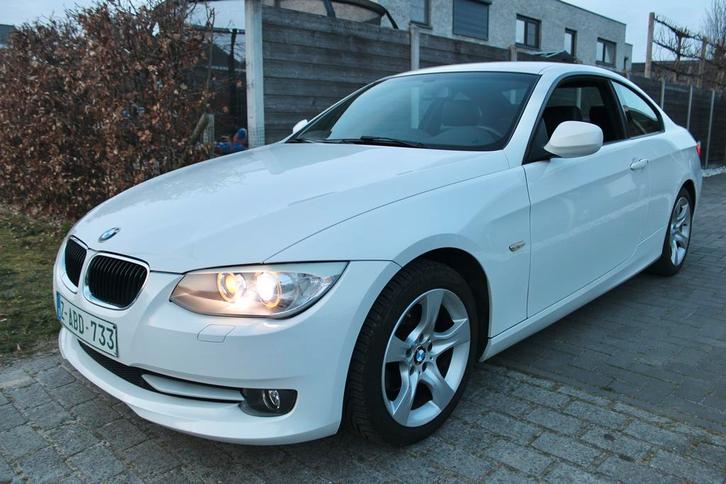 BMW 320 BENZINE E92 COUPE | SPORTPAKKET | 1 EIG | GARANTIE, Auto's, BMW, Bedrijf, Te koop, 3 Reeks, ABS, Airbags, Airconditioning