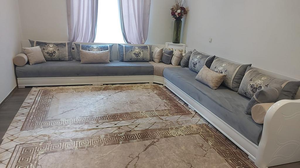 Marokkaanse zetel, Ophalen, Zo goed als nieuw