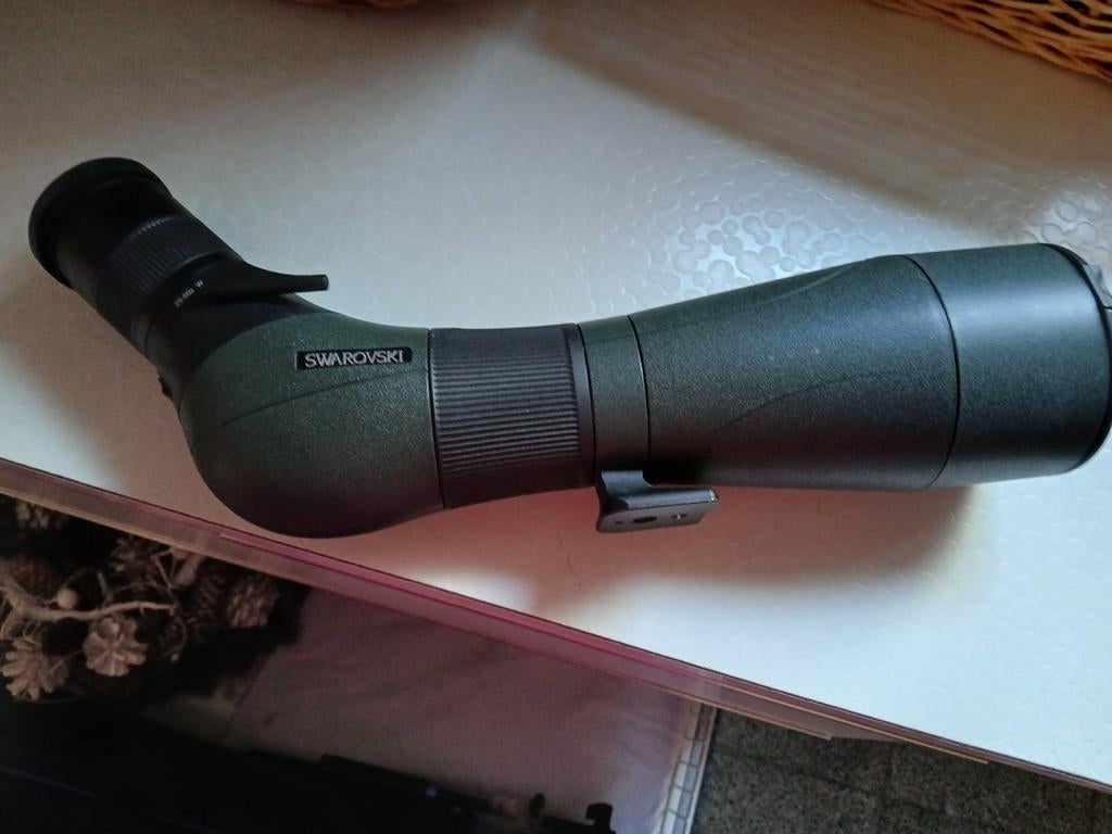 TELESCOOP, Ophalen, Dakkant (recht), Zo goed als nieuw, 20x of meer