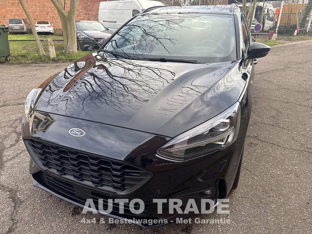 Ford Focus 1.5 D| ST Line | Motorschade | Handelaar Export, Auto's, Ford, Stof, Gebruikt, 4 cilinders, Bedrijf