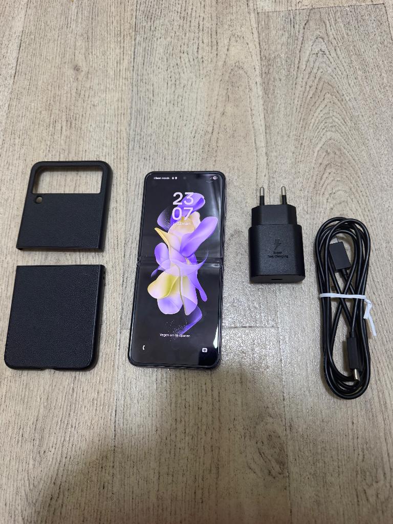 Samsung Galaxy Z Flip4, Telecommunicatie, Ophalen, Touchscreen, Nieuw, Zonder simlock