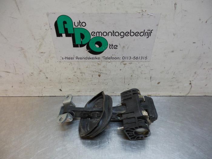 Deurvanger 4Deurs links-achter van een Alfa Romeo 159, Auto-onderdelen, Carrosserie, Alfa Romeo, Gebruikt, Ophalen of Verzenden