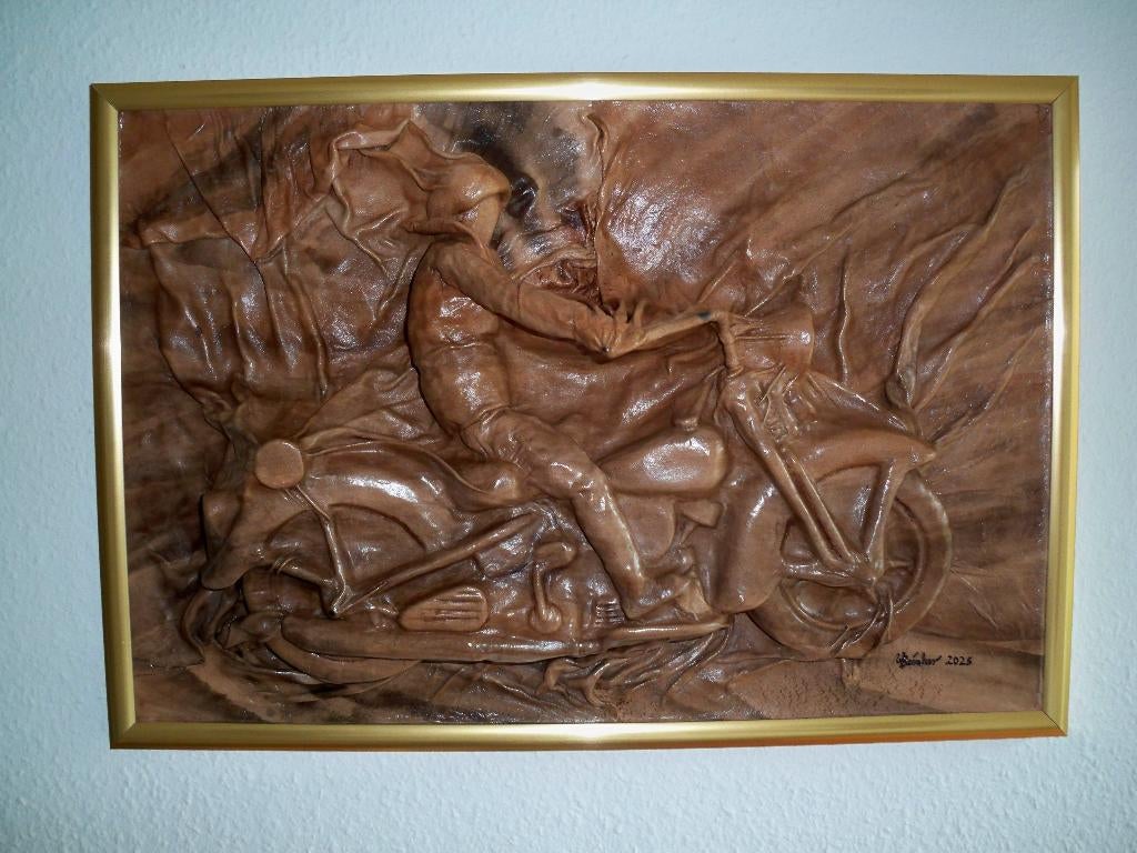 Motorfiets van leer, Ophalen, Nieuw