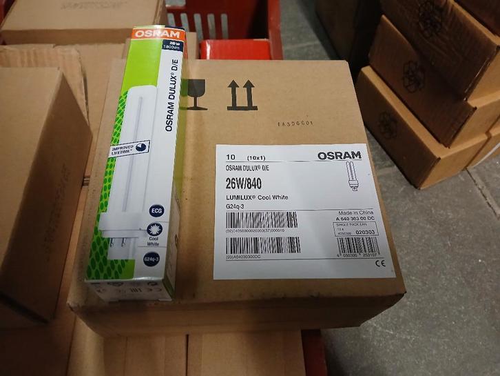 Lamp "Dulux D/E" 26W/840 of 830 G24Q-3 fitting, Maison & Meubles, Lampes | Lampes en vrac, Neuf, Ampoule économique, Moins de 30 watts
