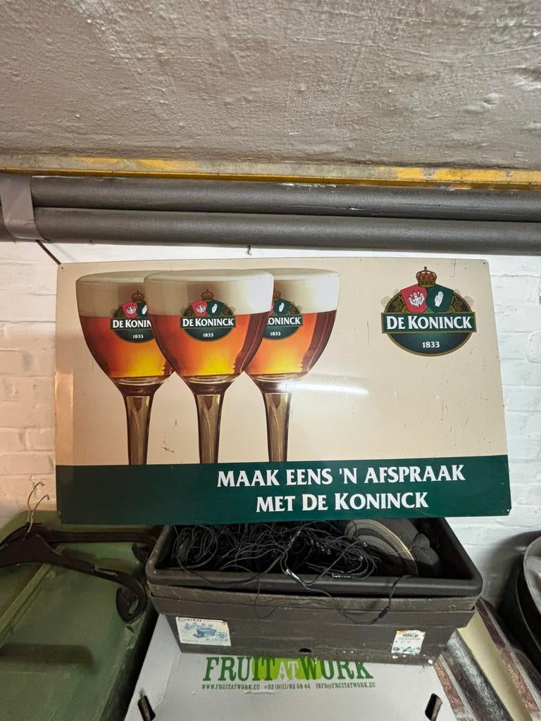 Grote reklame bord de konick, Ophalen, Zo goed als nieuw, Reclamebord, Plaat of Schild, De Koninck