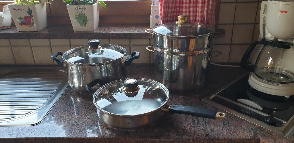 Set kookpotten, Ophalen of Verzenden, Zo goed als nieuw, Inox, Pannenset