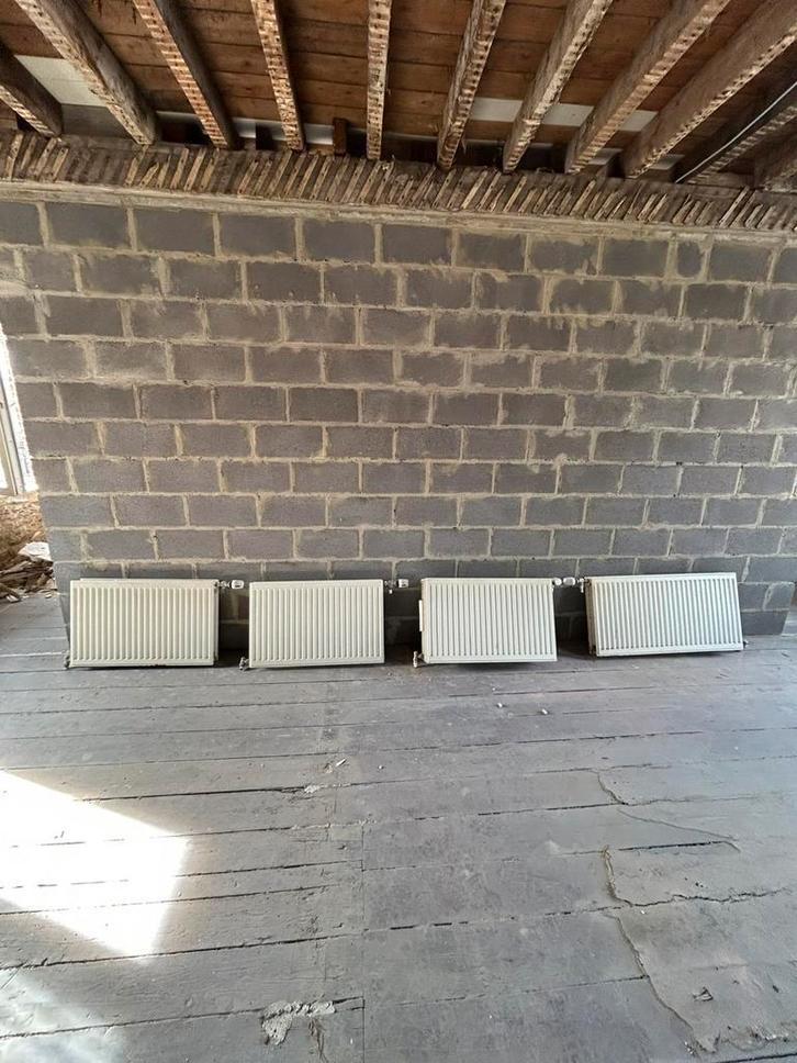 Radiateur, Bricolage & Construction, Briques, Utilisé, Enlèvement ou Envoi