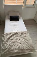 Bed + lattenbodem + nachtkastje, Ophalen, Zo goed als nieuw