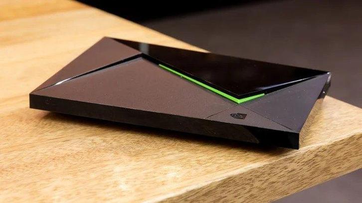NVIDIA Shield TV Pro 2019 — Box Android TV 4K HDR, Audio, Tv en Foto, Mediaspelers, Zo goed als nieuw, Zonder harde schijf, HDMI