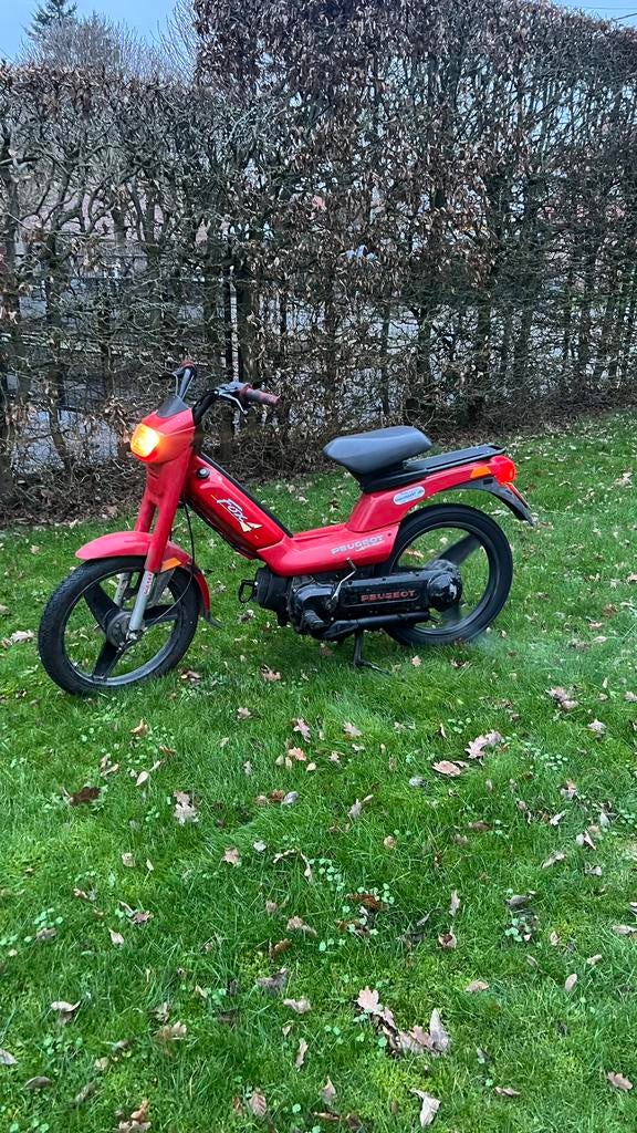 Peugeot fox b klasse alle papieren, Fietsen en Brommers, Brommers | Peugeot, Zo goed als nieuw, Fox, Ophalen