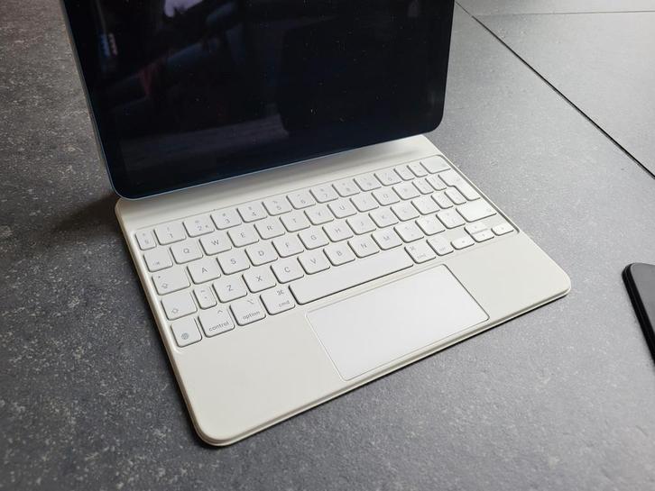 Apple Magic Keyboard 11 inch iPad Air/Pro – wit, Computers en Software, Tablet-hoezen, Zo goed als nieuw, Overige typen, 11 inch