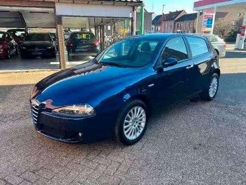 alfa romeo 147 /1.9 jtd/102000 km/CAR PASS, Auto's, Alfa Romeo, Voorwielaandrijving, Zwart, Leder, Bedrijf