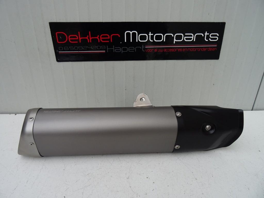 Originele Uitlaat / Demper Yamaha YZF R6 2017-2018-2020-2024, Motoren, -, -, Nieuw, Ophalen of Verzenden