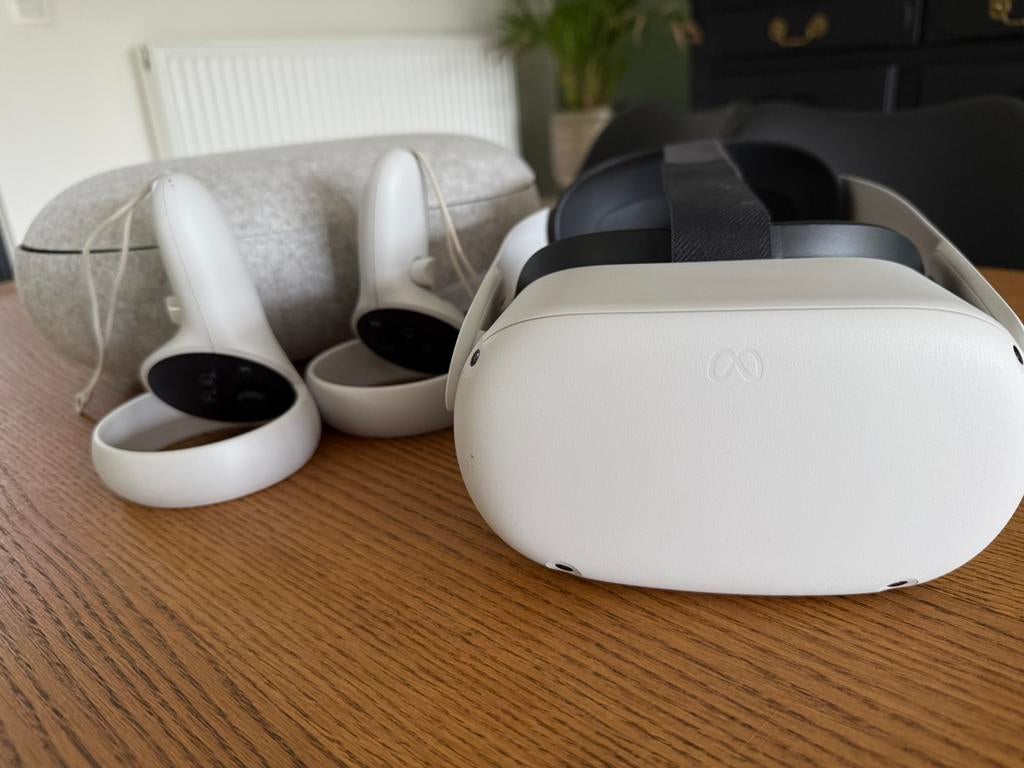 Meta Quest 2 met Elitestrap, Games en Spelcomputers, Ophalen, Zo goed als nieuw, VR-bril