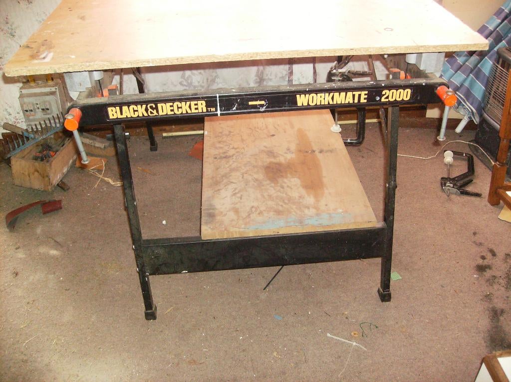 werktafel black decker  2000    100 x 100  cm, Ophalen, Gebruikt