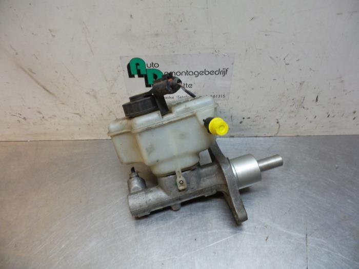 Hoofdremcilinder van een Volkswagen Caddy (Caddy 04-), Auto-onderdelen, Remmen en Aandrijving, Volkswagen, Gebruikt, 3 maanden garantie