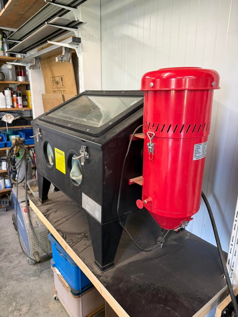 Datona straalcabine met stofafzuiging, Ophalen, Gebruikt