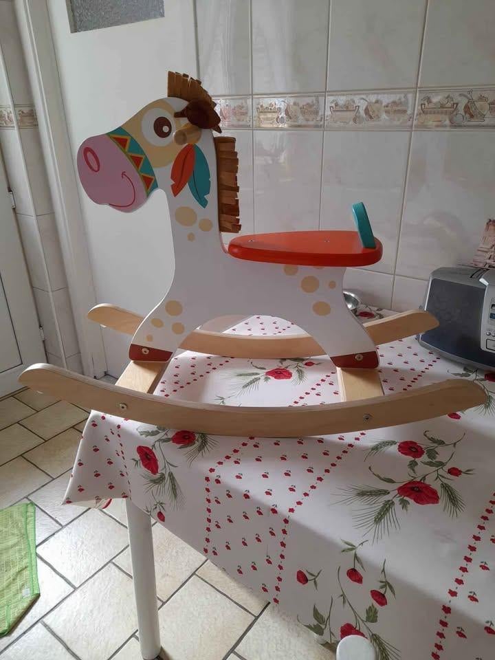 Cheval à bascule en bois. 1 à 2 ans. Parfait état., Enlèvement, Comme neuf