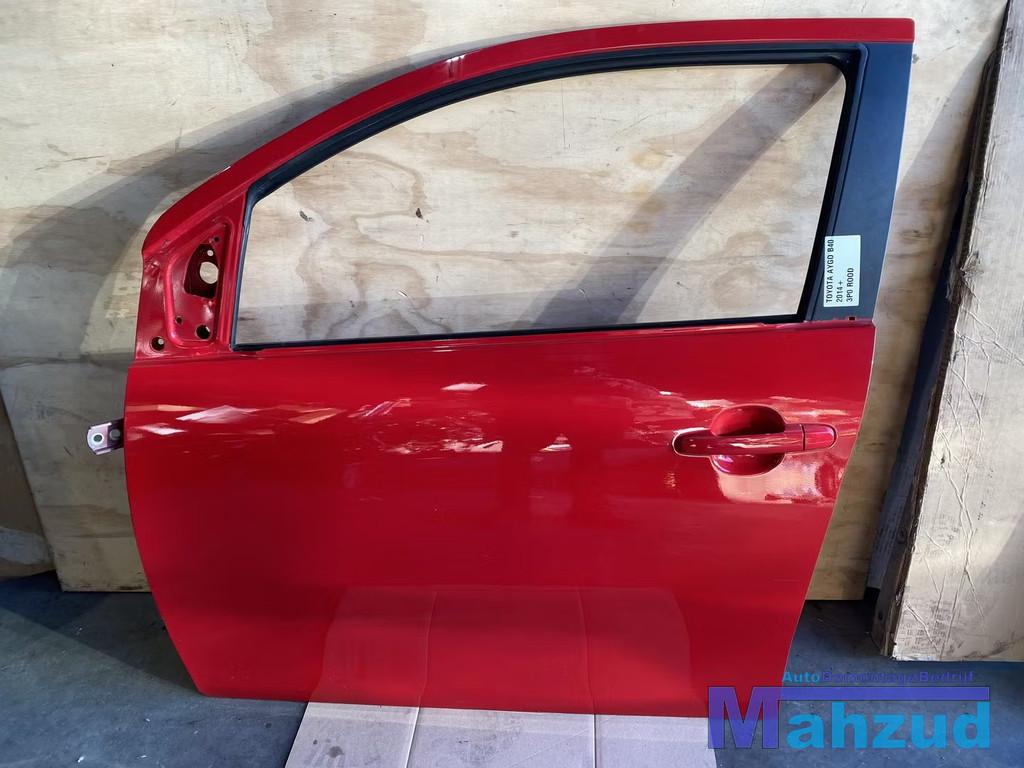 TOYOTA AYGO B40 Rood 3P0 Links voor deur portier 2014+, Auto-onderdelen, Info@toyota.co.jp, Gebruikt, Deur, Voor