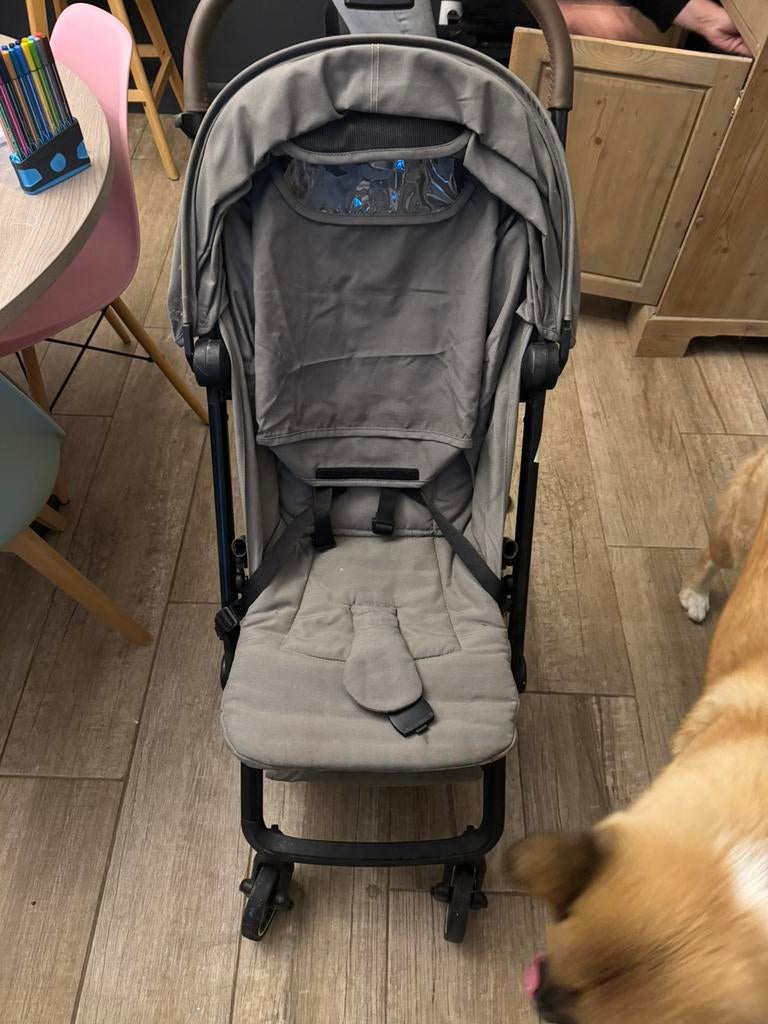 Mooie en compacte/gemakkelijke buggy, Ophalen, Zo goed als nieuw