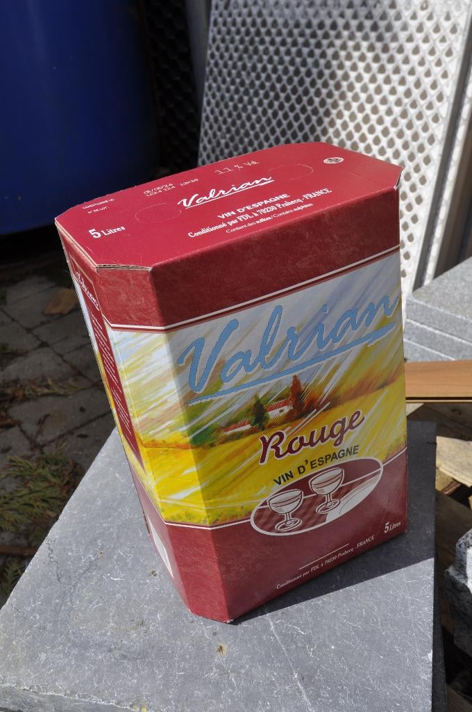 Vin rouge cubi de 5 litres neuf jamais ouvert, Collections, Vins, Neuf, Pleine, Enlèvement, Vin rouge