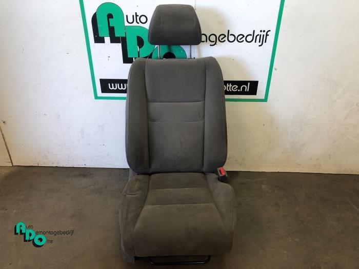 Siège droit d'un Honda Civic (Civic 06-), Autos : Pièces & Accessoires, Habitacle & Garnissage, Honda, Utilisé, 3 mois de garantie