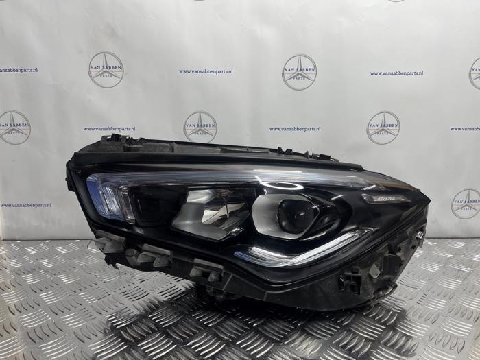 Koplamp links van een Mercedes CLA, Auto-onderdelen, Verlichting, Mercedes-Benz, Gebruikt, 3 maanden garantie