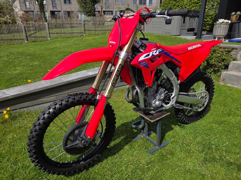 Honda CRF 250R (2023), Motos, Particulier, Neuf