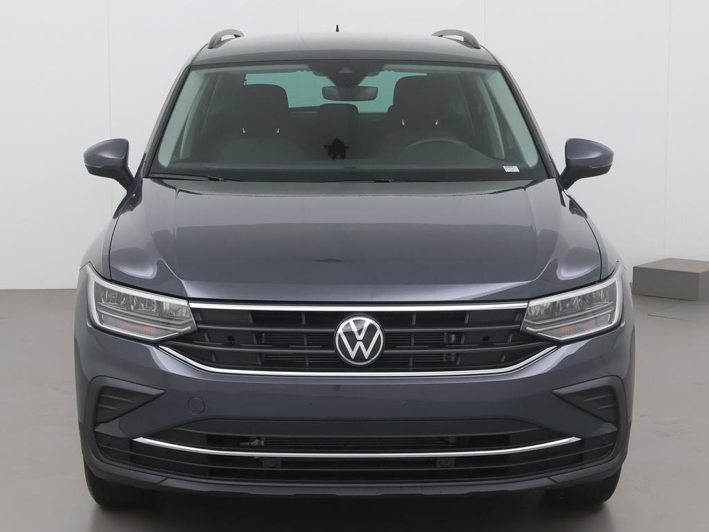 Volkswagen Tiguan tsi life 150 AT, Autos, Volkswagen, Argent ou Gris, Achat, Entreprise, 149 g/km