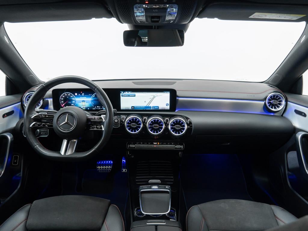Mercedes-Benz CLA-Klasse 250 e Coupé AMG Night 19" PANO *MA, Achat, 4 portes, Entreprise, Carnet d'entretien