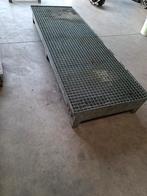 Bac d'égouttage, contenant écologique, Enlèvement