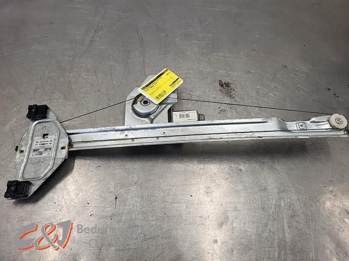 Mécanique vitre 2portes avant droite d'un Peugeot Partner, -, 3 mois de garantie, Utilisé, -