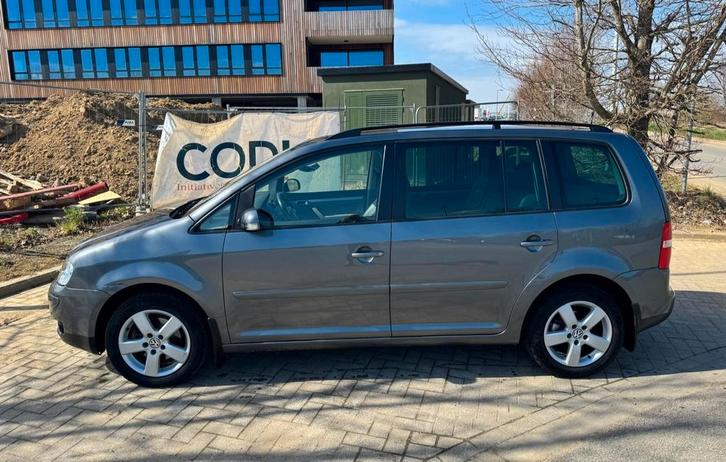 Volswagen touran 1.9tdi Full option, Autos, Volkswagen, Particulier, Touran, Cuir, Enlèvement