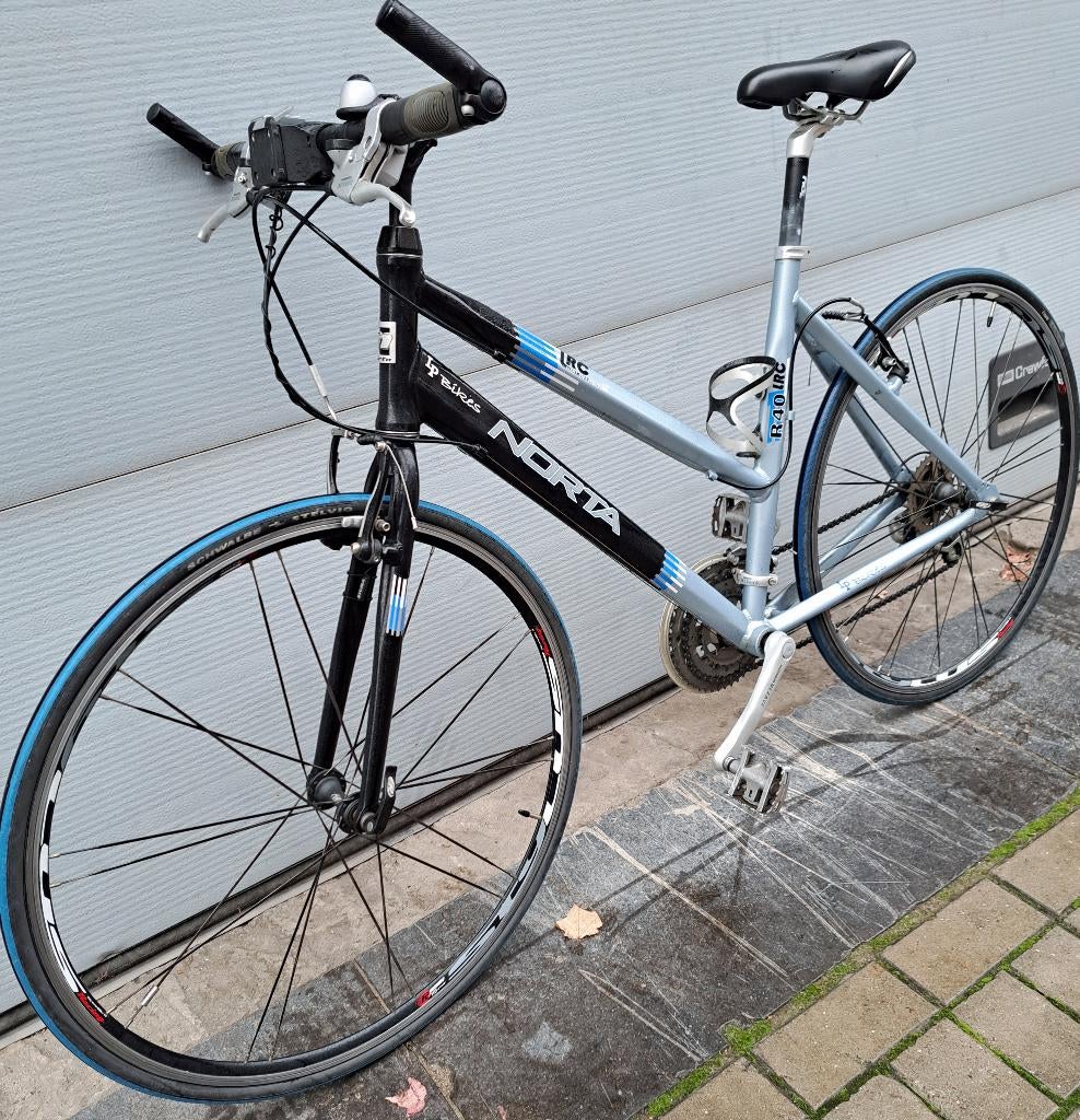 vélo de sport Norta 28" comme neuf prix300€0489813734, Accès (extra) bas, Autres marques, Frein sur jante, Comme neuf