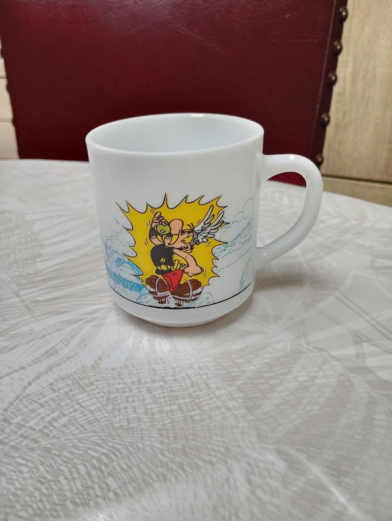 Tasse Arcopal Astérix, Enlèvement ou Envoi