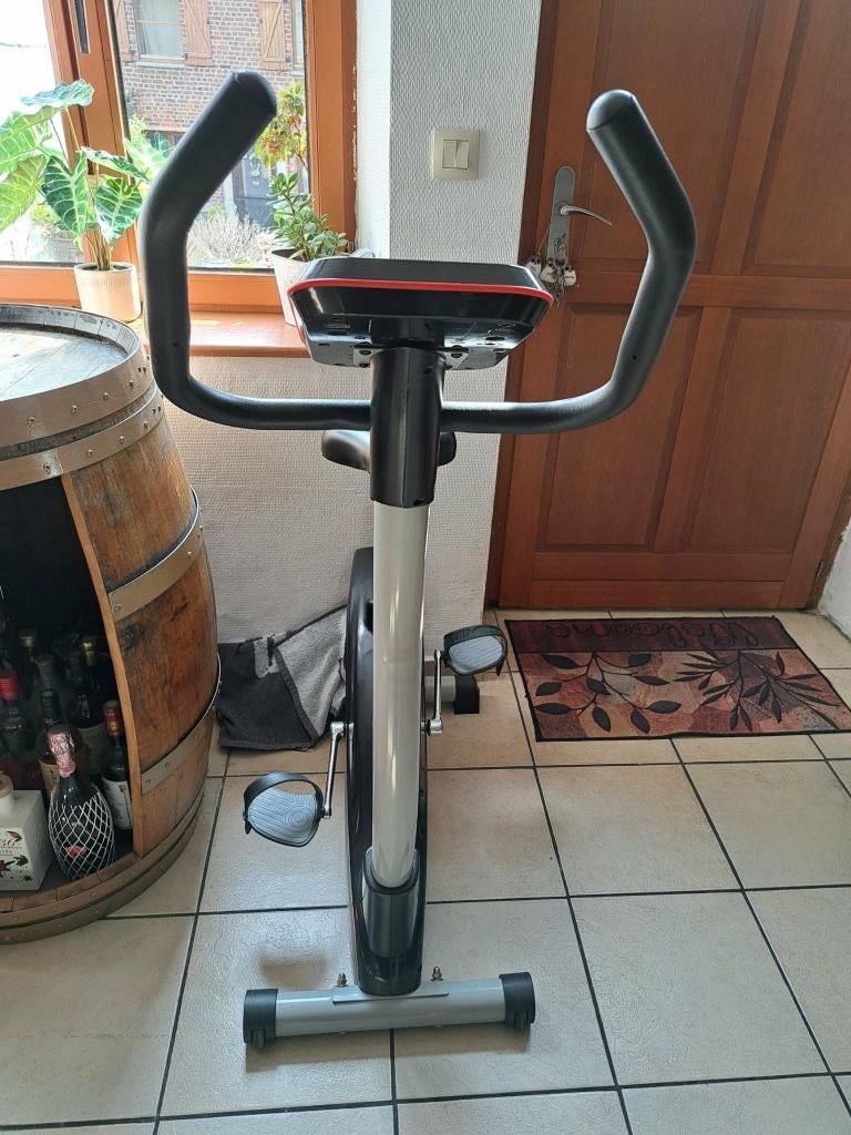 Vélo d'appartement, Sports & Fitness, Appareils de fitness, Enlèvement, Comme neuf, Vélo d'appartement