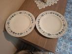 2 vintage borden uit de serie "Comme à la Mer"/, Huis en Inrichting, Ophalen of Verzenden, Zo goed als nieuw, Aardewerk, Bord(en)