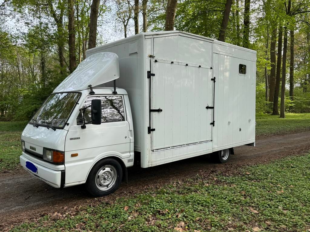 Fourgon pour chevaux, Animaux & Accessoires, Chevaux & Poneys | Semi-remorques & Remorques, Comme neuf, Enlèvement