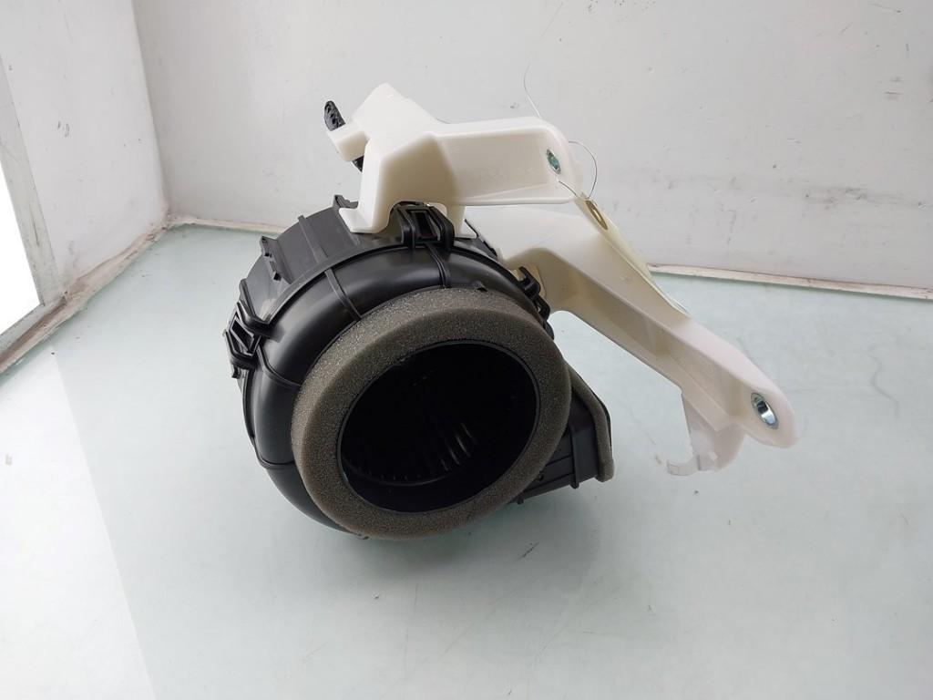 DIVERS Toyota Yaris IV (P21 / PA1 / PH1) (|G9230K0021|), Kundenbetreuung@toyota.de, Toyota, Utilisé, Toyota-Allee 2
50858  Köln, DE