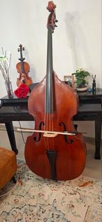 Contrabass en strijkstokken, Ophalen