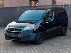 Peugeot Partner L1 Lichte vracht 2017 Benzine 70DKM, Auto's, Stof, Zwart, Bedrijf, Handgeschakeld
