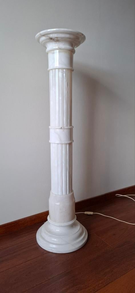 Albasten pied de stalle met ingebouwde verlichting, Ophalen