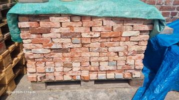 Beerse recuperatiesteen 850 stuks beschikbaar voor biedingen